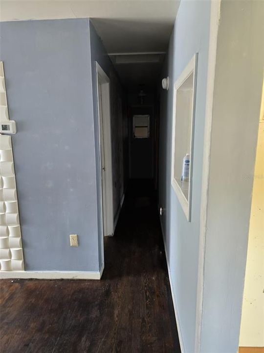 На продажу: $124,990 (2 спален, 1 ванн, 464 Квадратных фут)