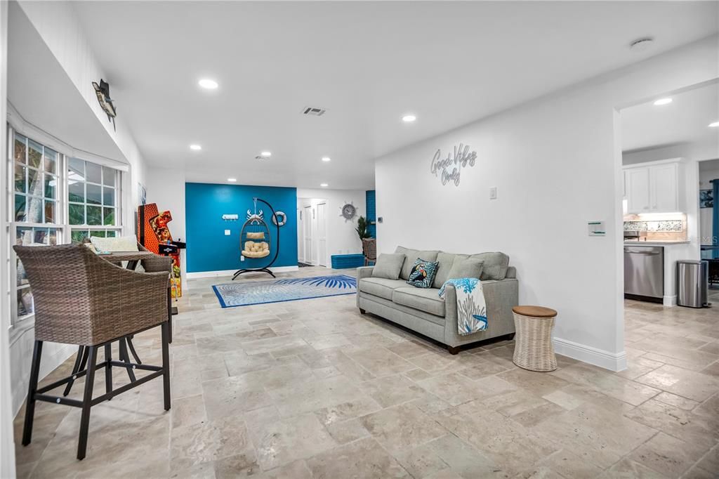 For Rent: $17,000 (4 beds, 3 baths, 2743 Square Feet)