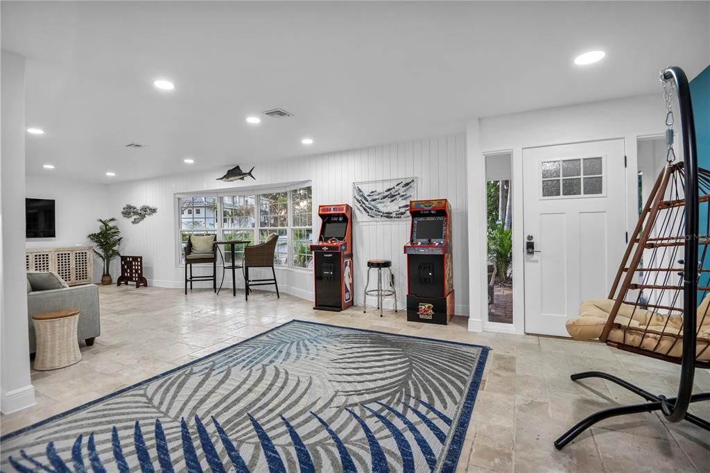 For Rent: $17,000 (4 beds, 3 baths, 2743 Square Feet)