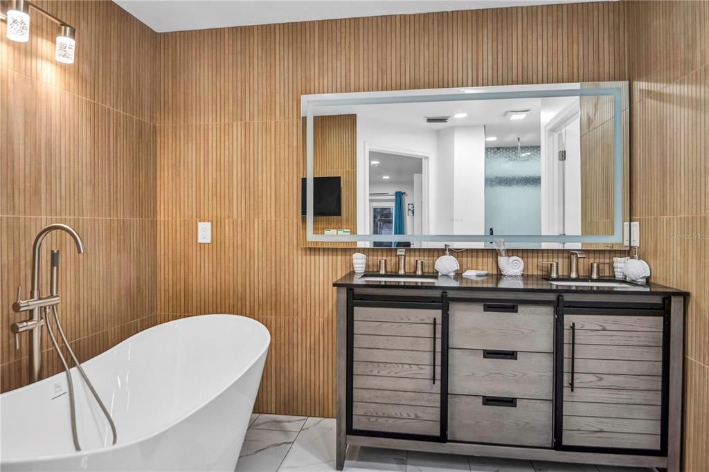 For Rent: $17,000 (4 beds, 3 baths, 2743 Square Feet)