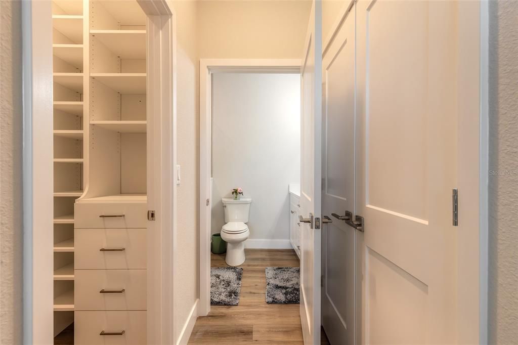 Active With Contract: $395,000 (2 beds, 2 baths, 1003 Square Feet)
