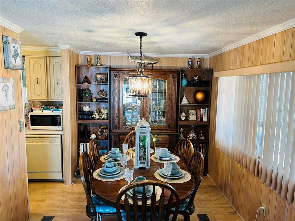 Active With Contract: $84,900 (2 beds, 2 baths, 960 Square Feet)