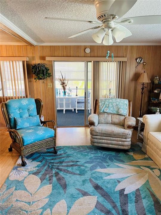 Active With Contract: $84,900 (2 beds, 2 baths, 960 Square Feet)