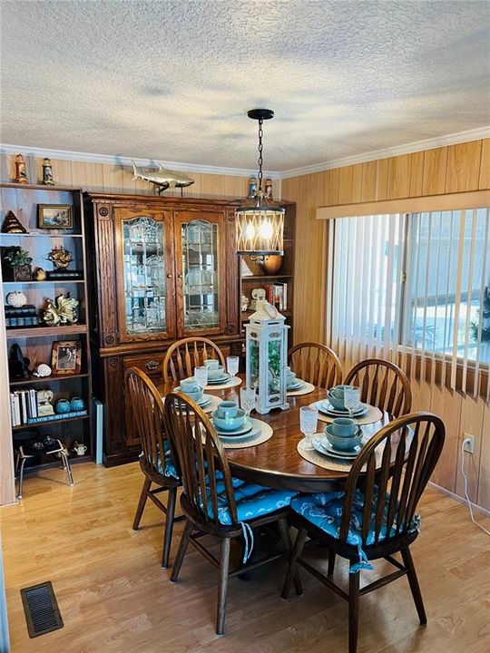 Active With Contract: $84,900 (2 beds, 2 baths, 960 Square Feet)