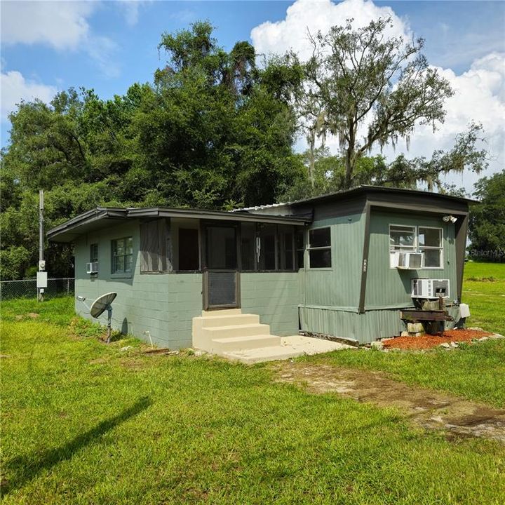 Recently Sold: $73,937 (2 beds, 2 baths, 995 Square Feet)