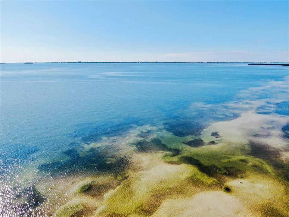 На продажу: $699,000 (0.51 acres)