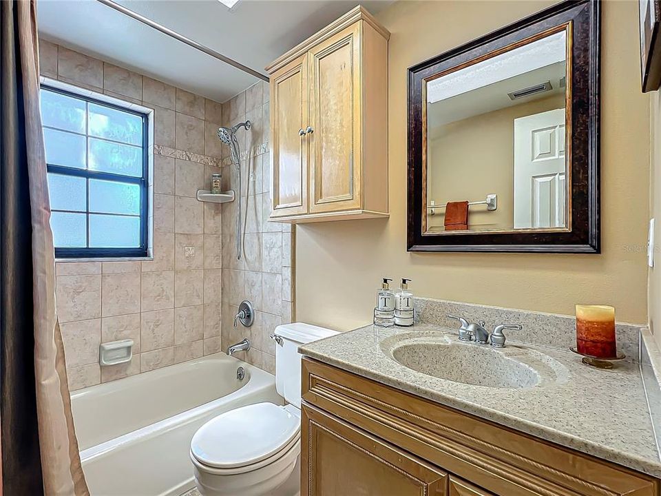 En Venta: $1,149,999 (3 camas, 2 baños, 1884 Pies cuadrados)