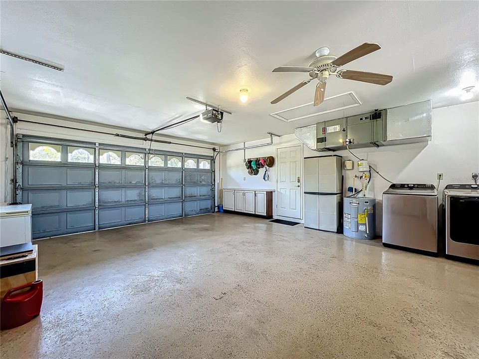 En Venta: $1,149,999 (3 camas, 2 baños, 1884 Pies cuadrados)