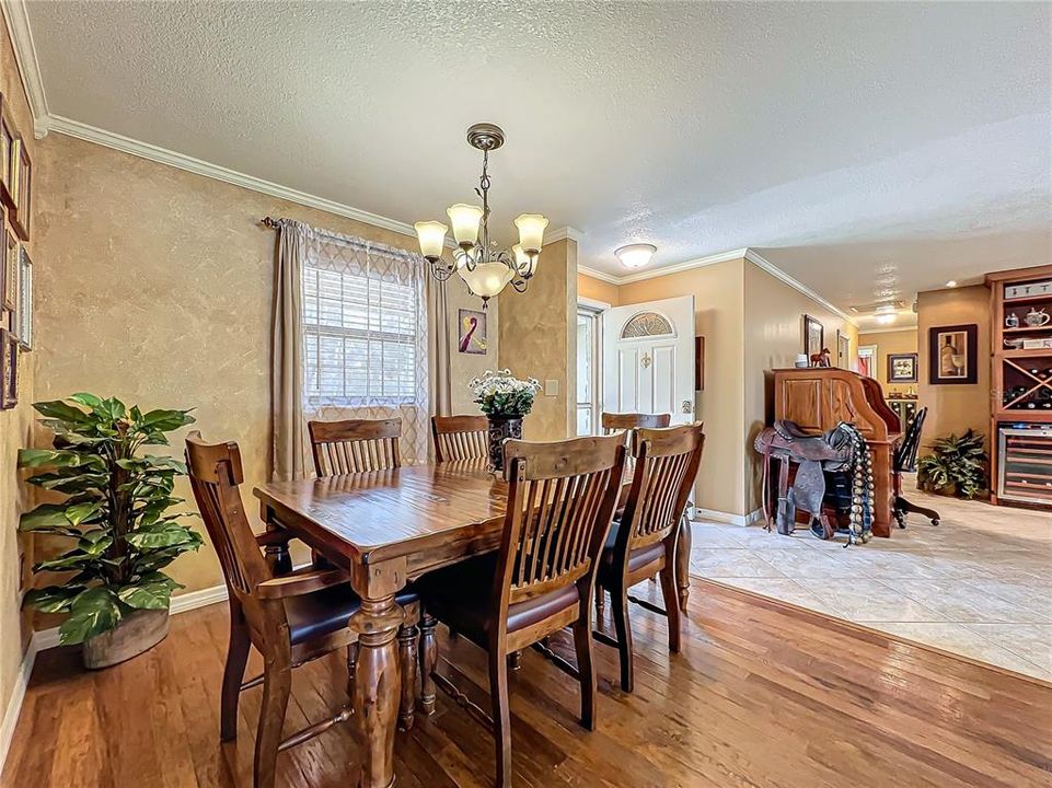 En Venta: $1,149,999 (3 camas, 2 baños, 1884 Pies cuadrados)