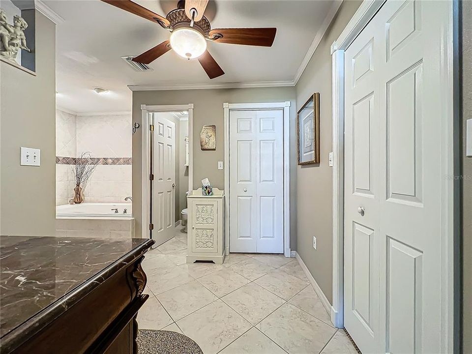 En Venta: $1,149,999 (3 camas, 2 baños, 1884 Pies cuadrados)