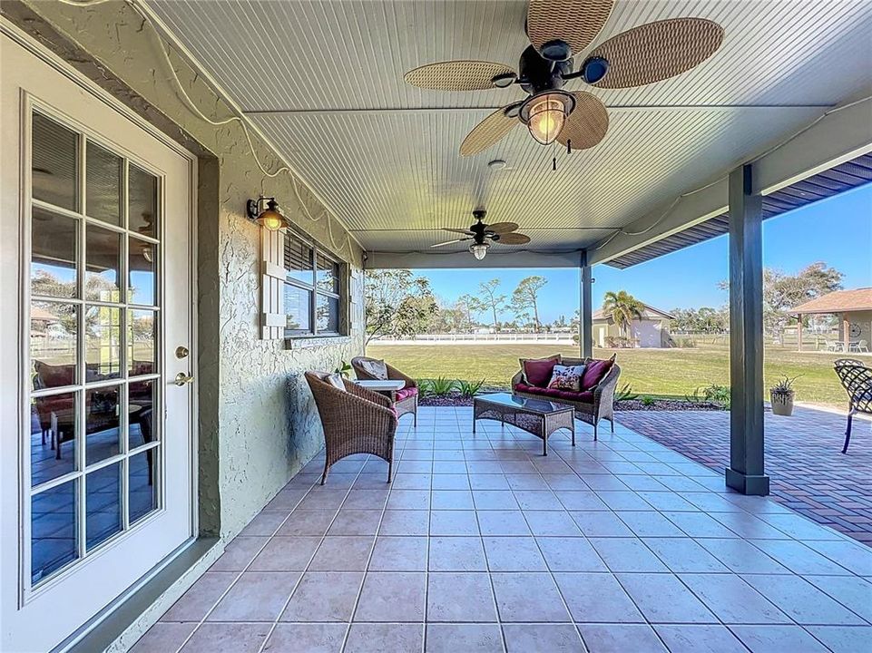 En Venta: $1,149,999 (3 camas, 2 baños, 1884 Pies cuadrados)