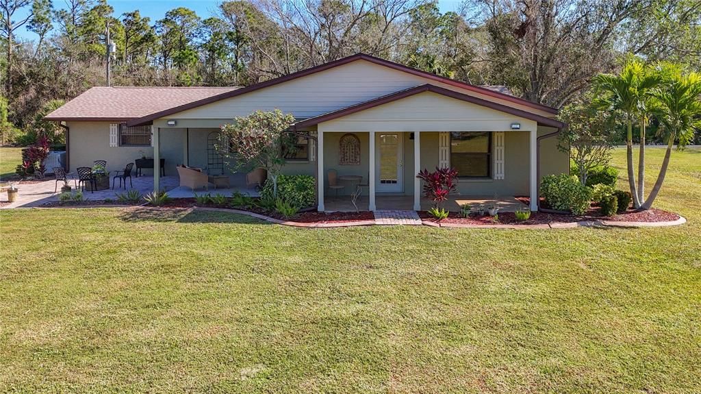 En Venta: $1,149,999 (3 camas, 2 baños, 1884 Pies cuadrados)