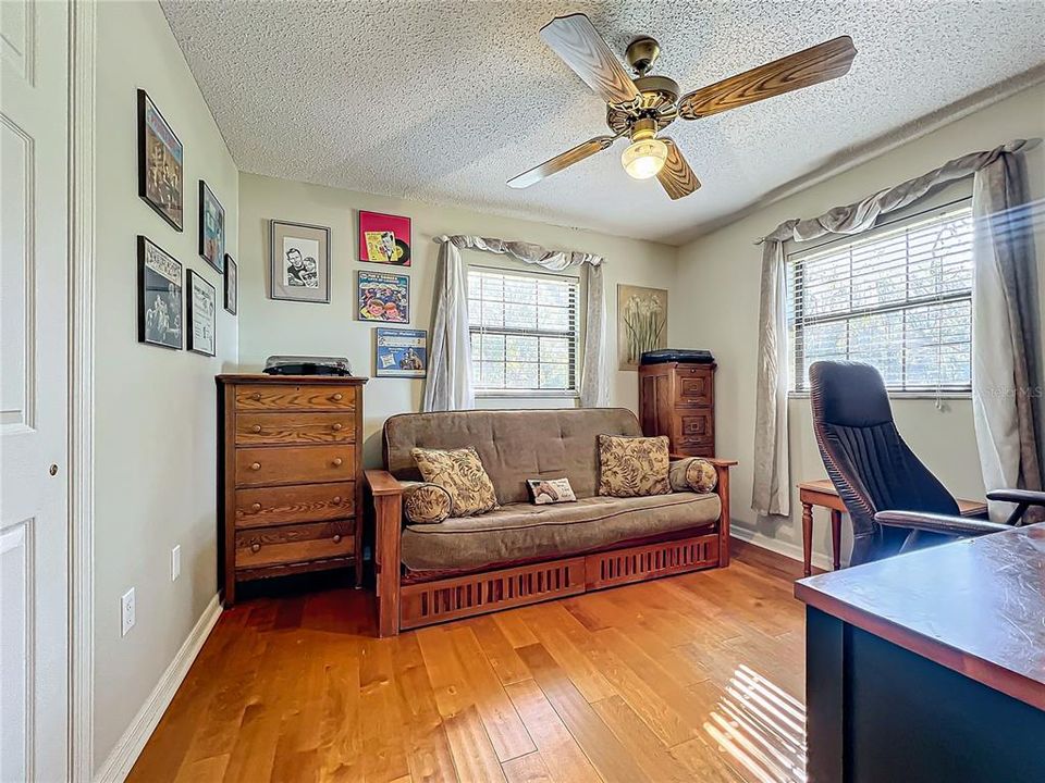 En Venta: $1,149,999 (3 camas, 2 baños, 1884 Pies cuadrados)