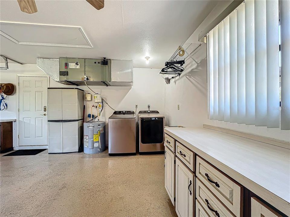 En Venta: $1,149,999 (3 camas, 2 baños, 1884 Pies cuadrados)