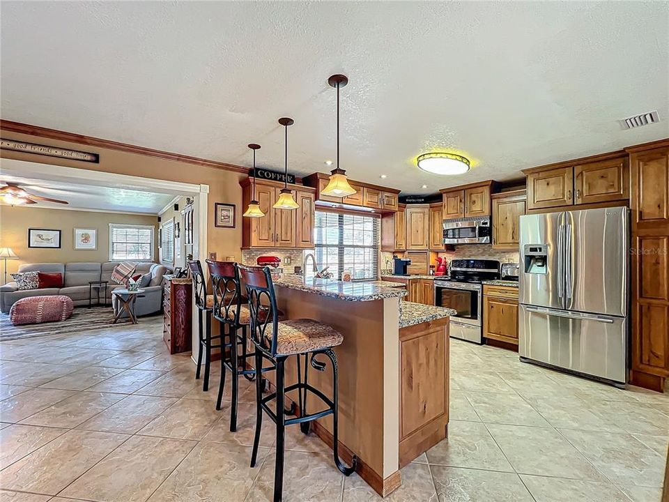 En Venta: $1,149,999 (3 camas, 2 baños, 1884 Pies cuadrados)