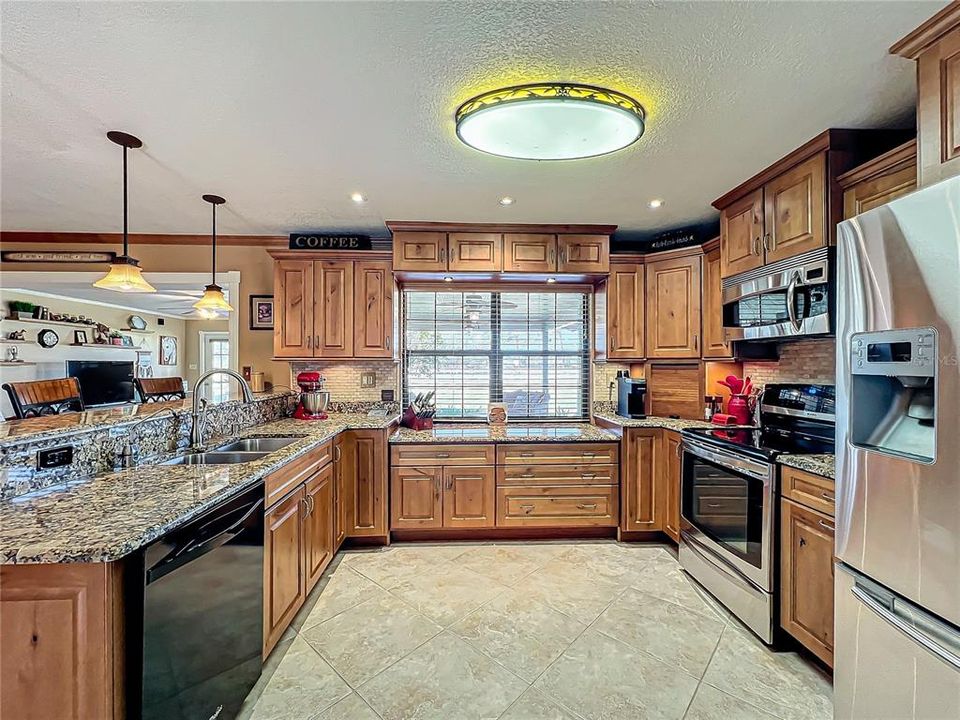 En Venta: $1,149,999 (3 camas, 2 baños, 1884 Pies cuadrados)