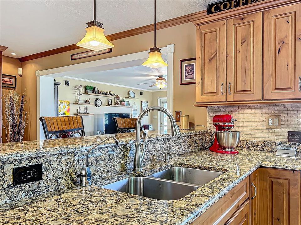 En Venta: $1,149,999 (3 camas, 2 baños, 1884 Pies cuadrados)