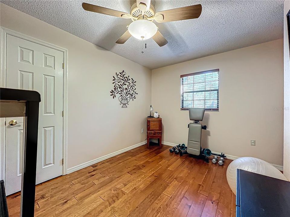 En Venta: $1,149,999 (3 camas, 2 baños, 1884 Pies cuadrados)