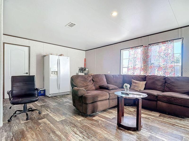 For Sale: $350,000 (5 beds, 3 baths, 2027 Square Feet)