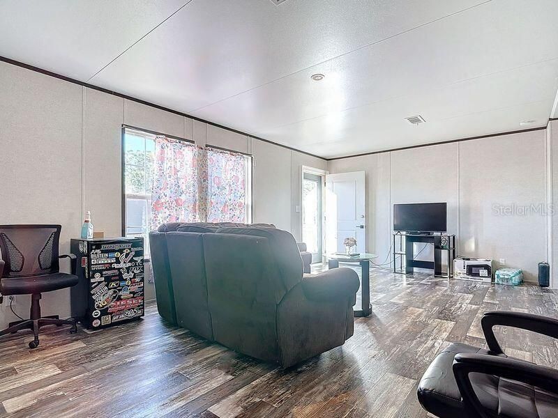For Sale: $350,000 (5 beds, 3 baths, 2027 Square Feet)