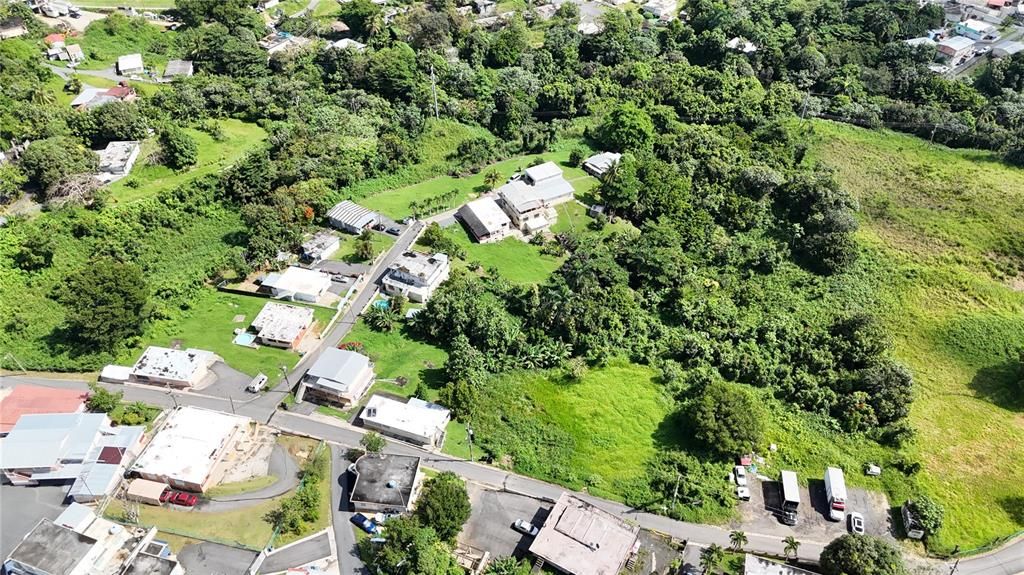 En Venta: $84,000 (5.04 acres)