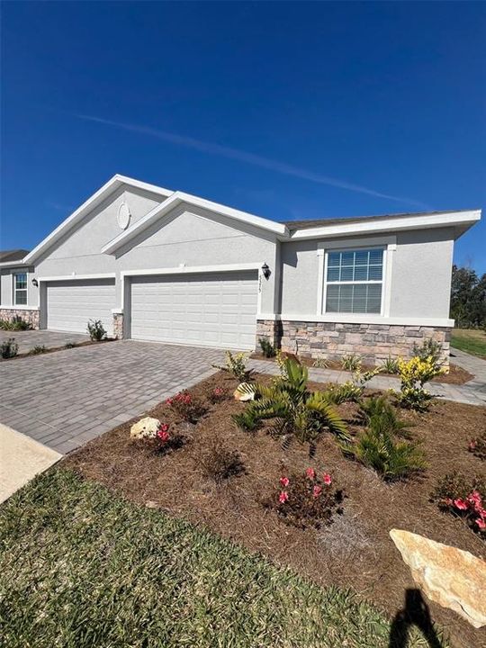 最近租的: $4,500 (2 贝兹, 2 浴室, 1565 平方英尺)