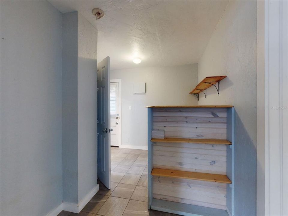 待售: $599,000 (0 贝兹, 0 浴室, 2384 平方英尺)