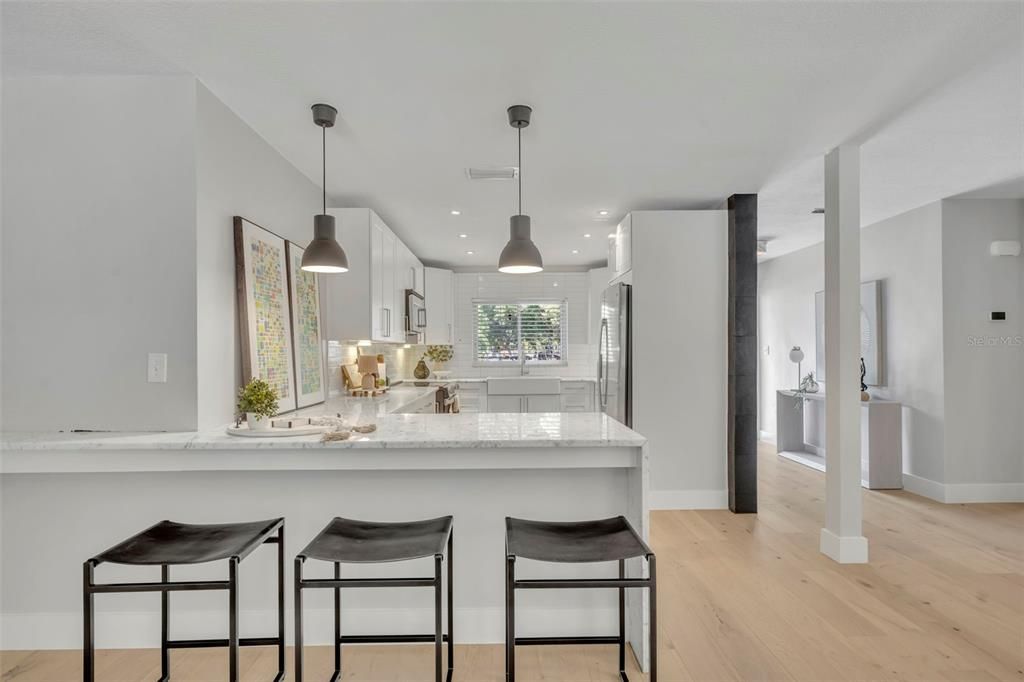 待售: $1,097,000 (3 贝兹, 3 浴室, 2460 平方英尺)