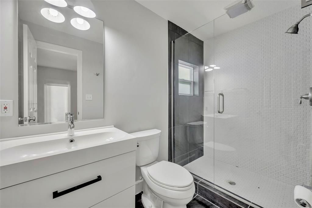 待售: $1,097,000 (3 贝兹, 3 浴室, 2460 平方英尺)