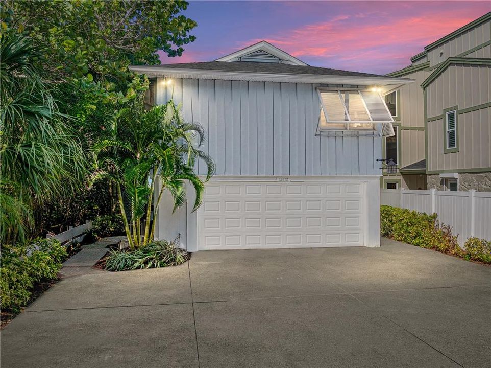 For Rent: $15,000 (3 beds, 3 baths, 1817 Square Feet)