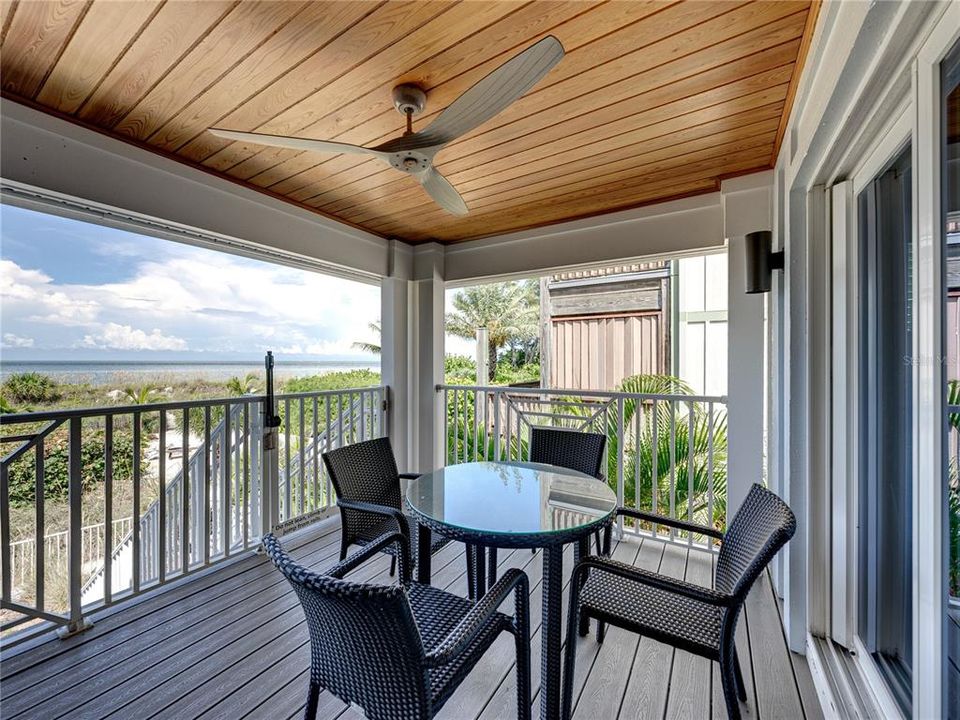 For Rent: $15,000 (3 beds, 3 baths, 1817 Square Feet)