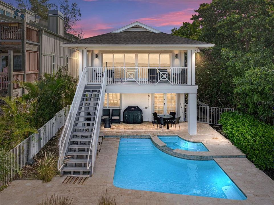 For Rent: $15,000 (3 beds, 3 baths, 1817 Square Feet)