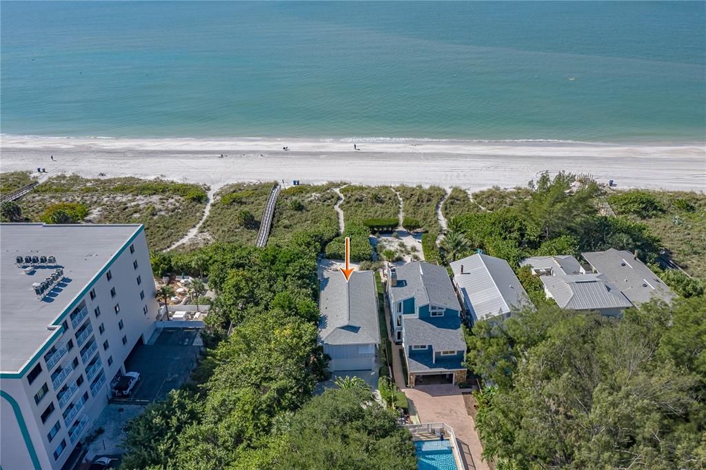 For Rent: $15,000 (3 beds, 3 baths, 1817 Square Feet)