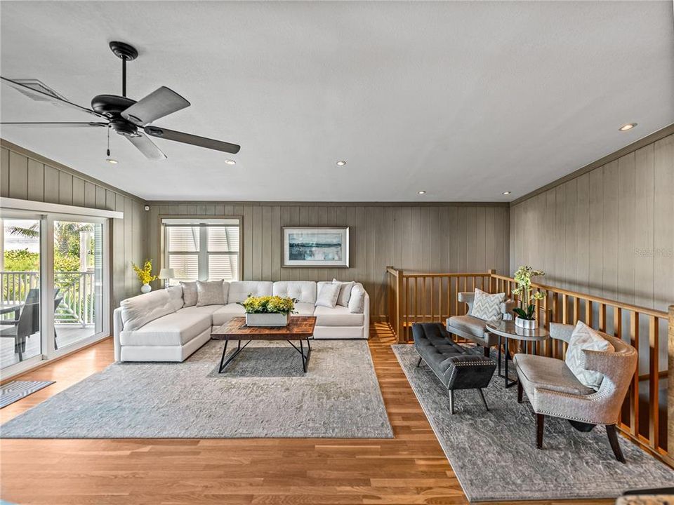 For Rent: $15,000 (3 beds, 3 baths, 1817 Square Feet)