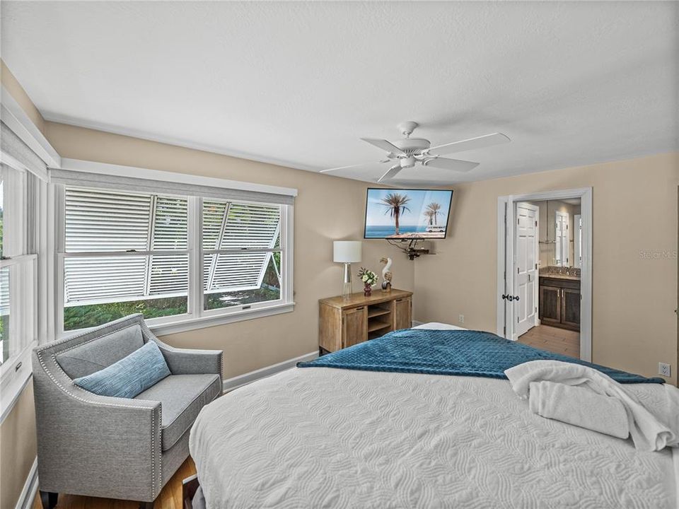 For Rent: $15,000 (3 beds, 3 baths, 1817 Square Feet)