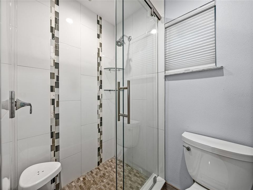 For Rent: $15,000 (3 beds, 3 baths, 1817 Square Feet)