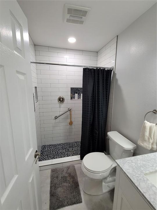 出租: $2,850 (2 贝兹, 2 浴室, 1058 平方英尺)