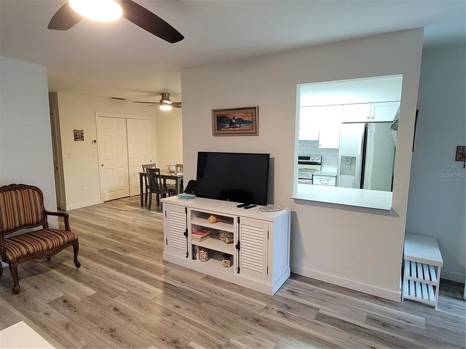 出租: $2,850 (2 贝兹, 2 浴室, 1058 平方英尺)