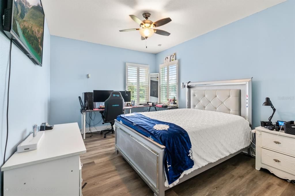 En Venta: $895,000 (5 camas, 5 baños, 5428 Pies cuadrados)