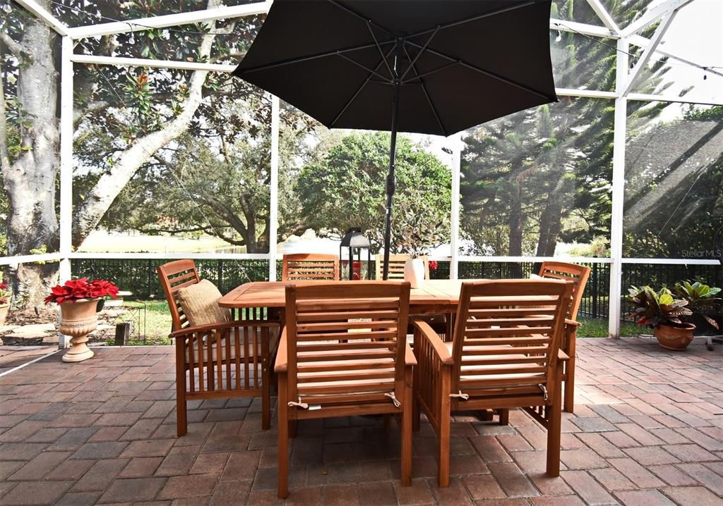 Activo con contrato: $560,000 (3 camas, 2 baños, 1552 Pies cuadrados)