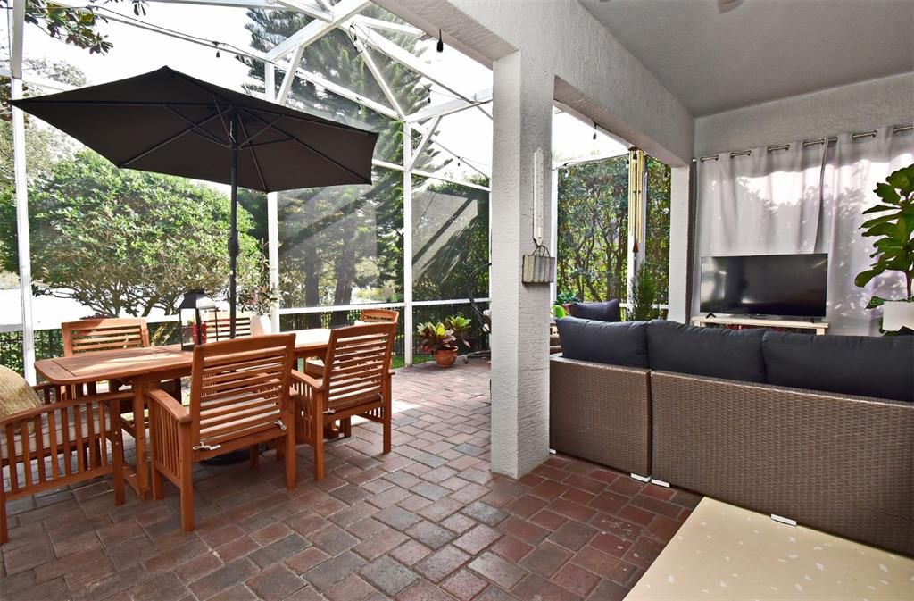 Activo con contrato: $560,000 (3 camas, 2 baños, 1552 Pies cuadrados)