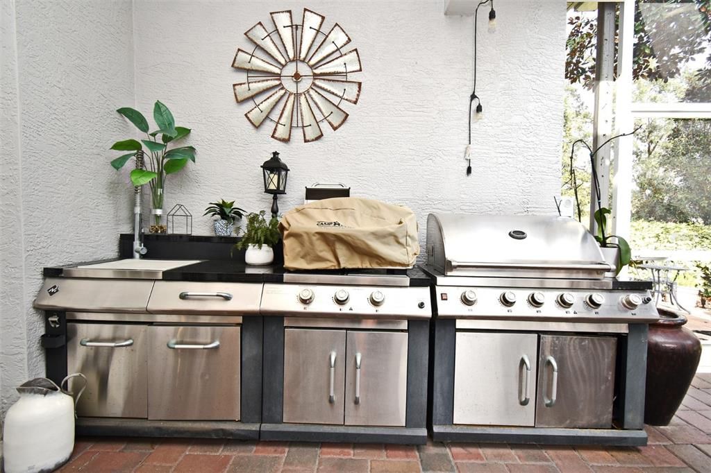 Activo con contrato: $560,000 (3 camas, 2 baños, 1552 Pies cuadrados)