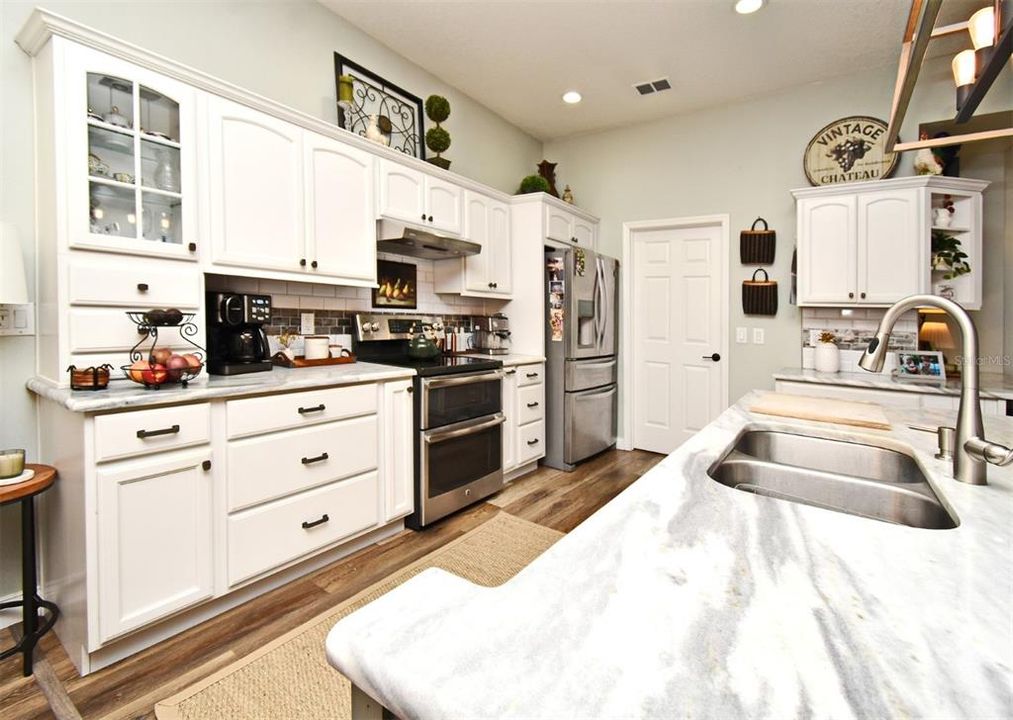 Activo con contrato: $560,000 (3 camas, 2 baños, 1552 Pies cuadrados)