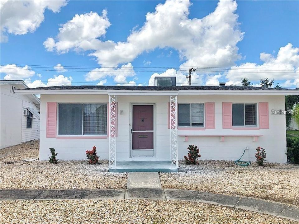 Recently Sold: $140,000 (1 beds, 1 baths, 846 Square Feet)