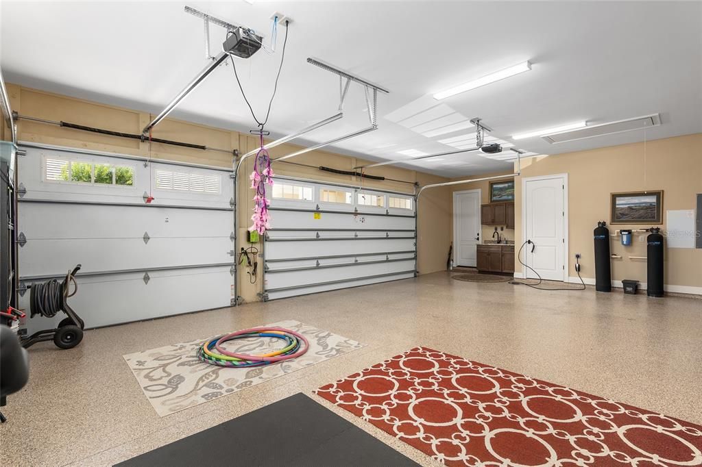 For Sale: $2,250,000 (4 beds, 3 baths, 3037 Square Feet)