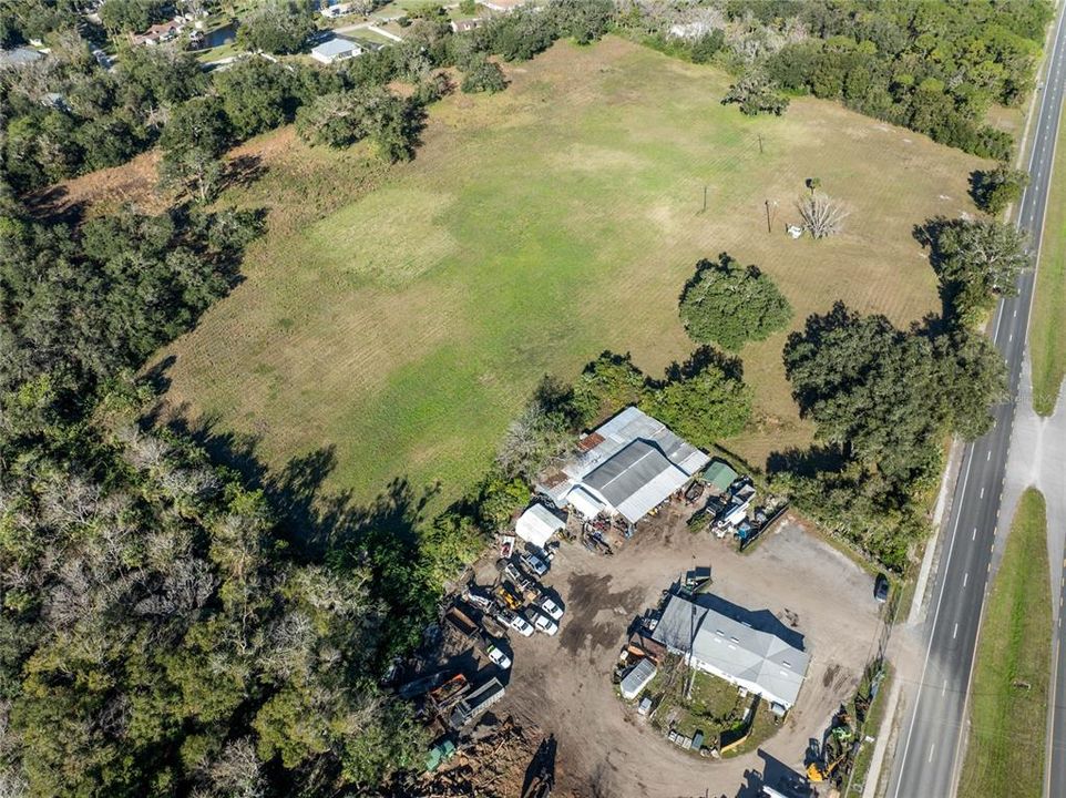 待售: $1,499,000 (17.27 acres)