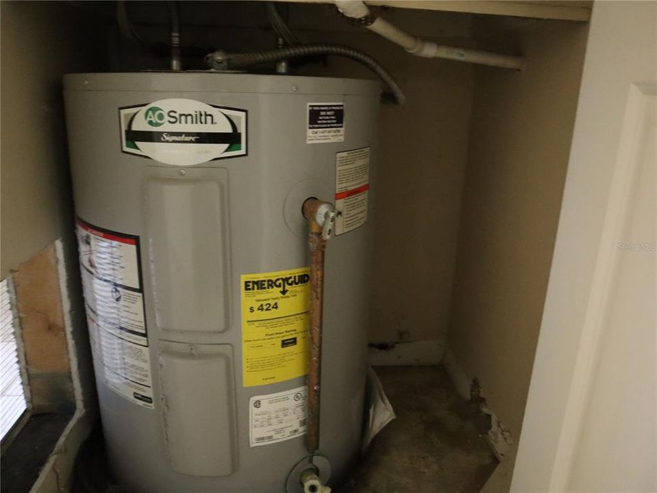 待售: $142,000 (2 贝兹, 2 浴室, 897 平方英尺)