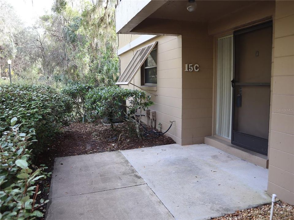 待售: $142,000 (2 贝兹, 2 浴室, 897 平方英尺)