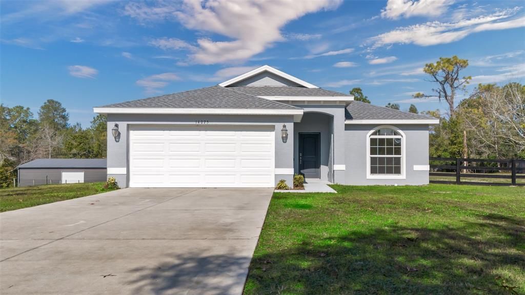 Recientemente alquilado: $2,200 (3 camas, 2 baños, 1331 Pies cuadrados)