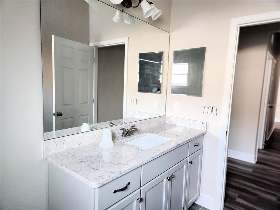 For Sale: $535,000 (4 beds, 3 baths, 2542 Square Feet)